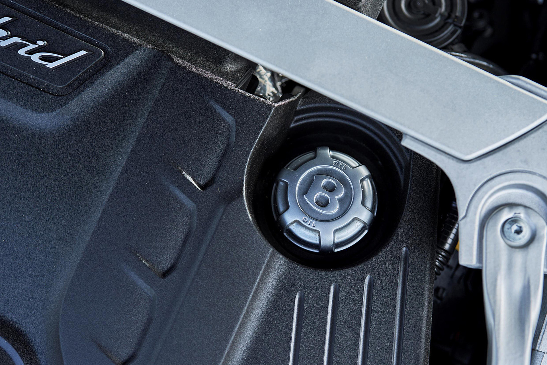 Download 2022 Bentley Flying Spur Hybrid - Engine HD Wallpaper 1921x1281 #102