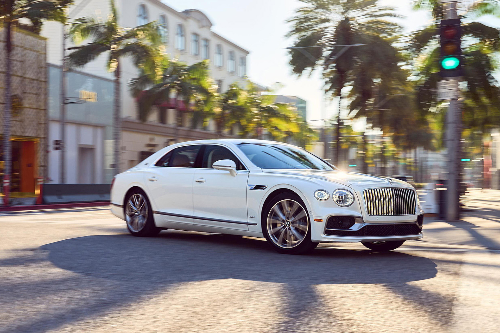 Download 2022 Bentley Flying Spur Hybrid - Front Three-Quarter HD Wallpaper 1921x1281 #66