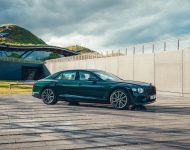 2022 Bentley Flying Spur Hybrid - Front Three-Quarter Wallpaper 190x150