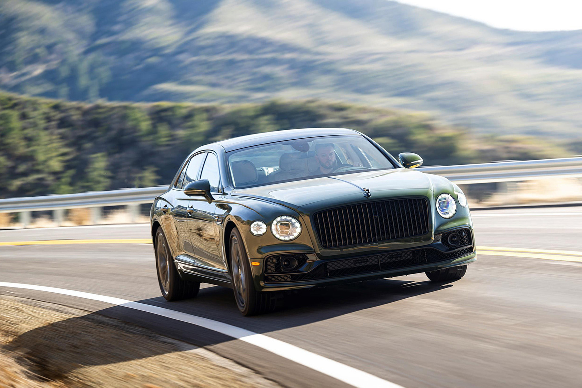 Download 2022 Bentley Flying Spur Hybrid - Front HD Wallpaper 1921x1281 #17