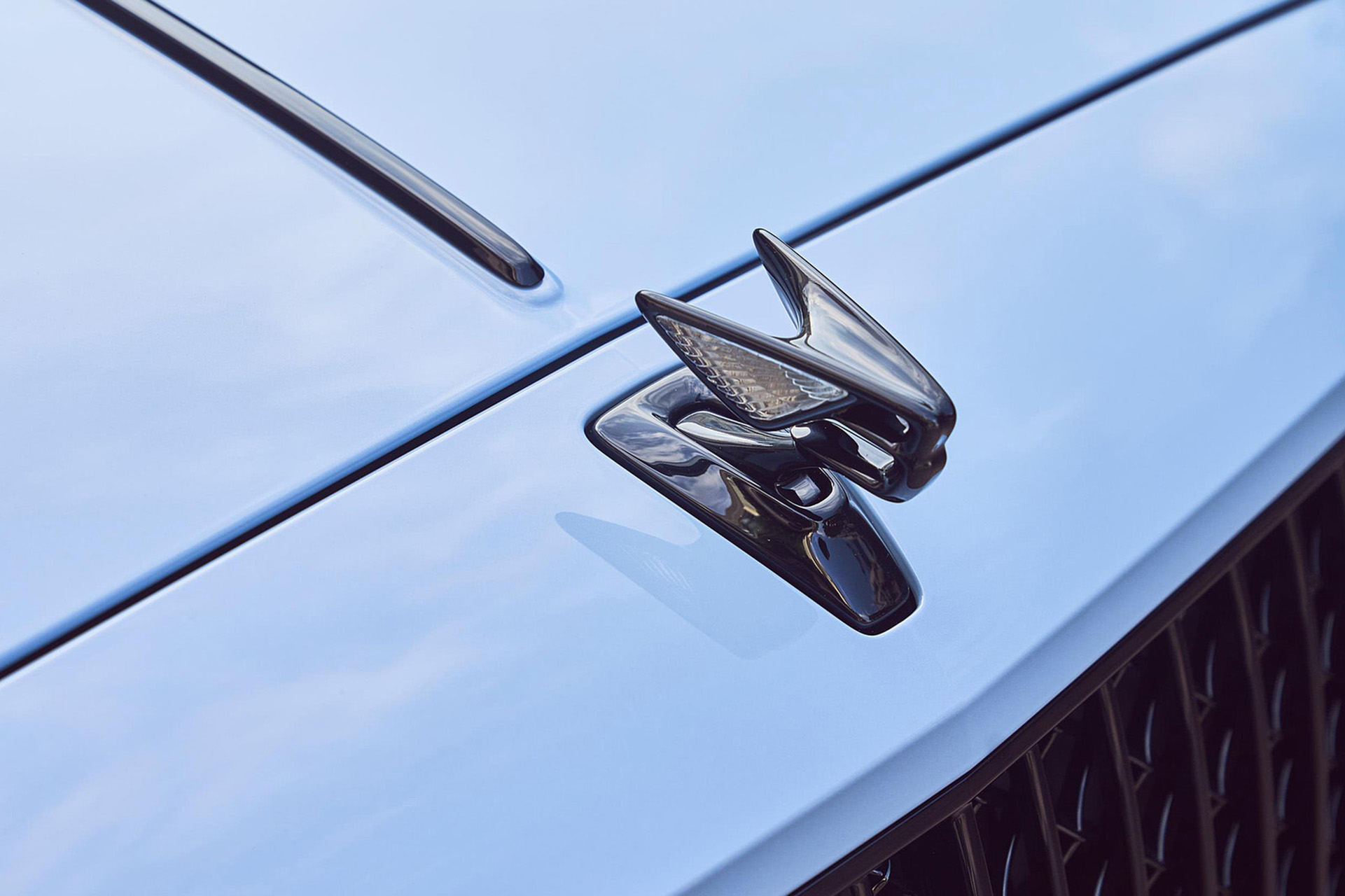 Download 2022 Bentley Flying Spur Hybrid - Hood Ornament HD Wallpaper 1921x1280 #83