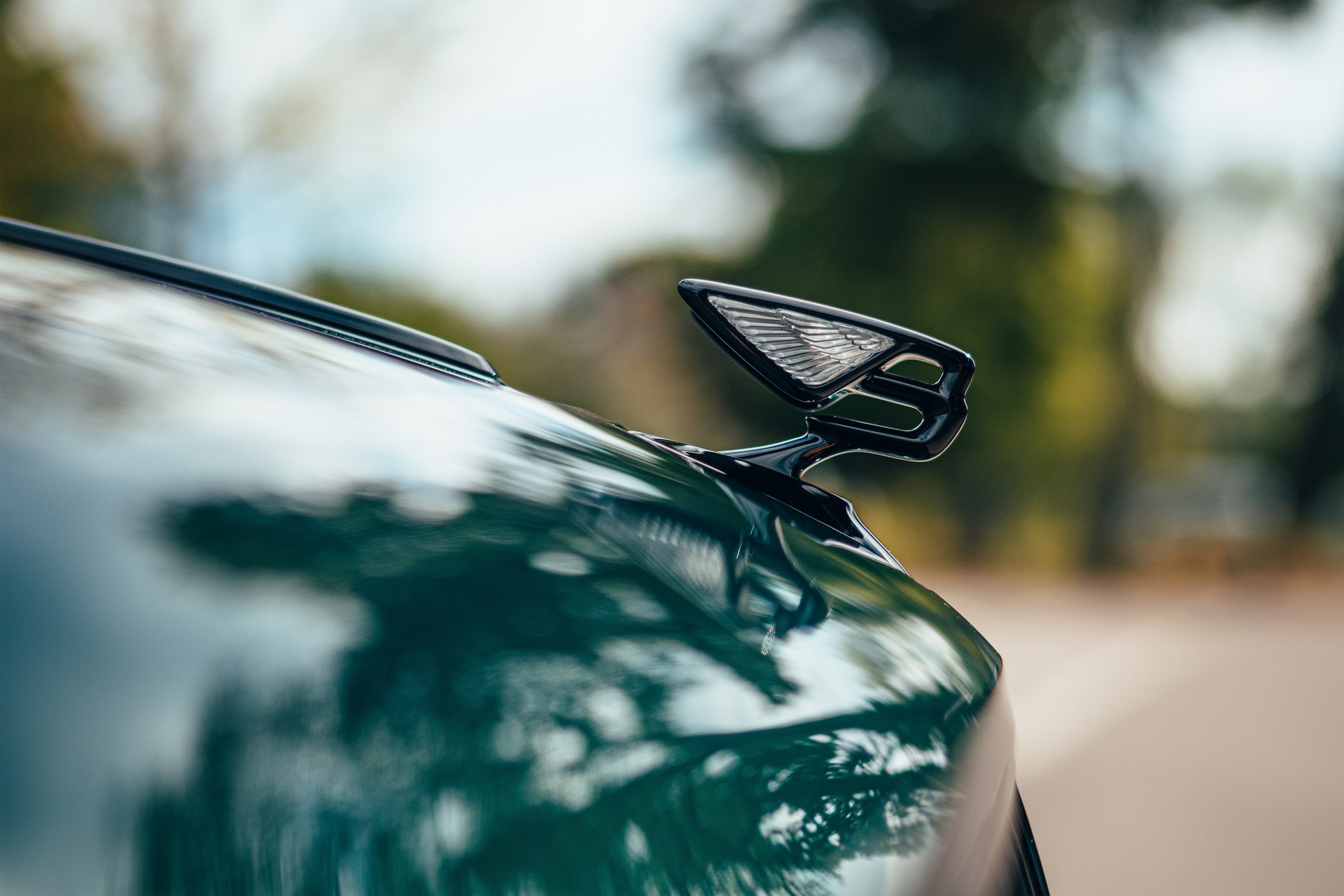 Download 2022 Bentley Flying Spur Hybrid - Hood Ornament HD Wallpaper 1920x1280 #178