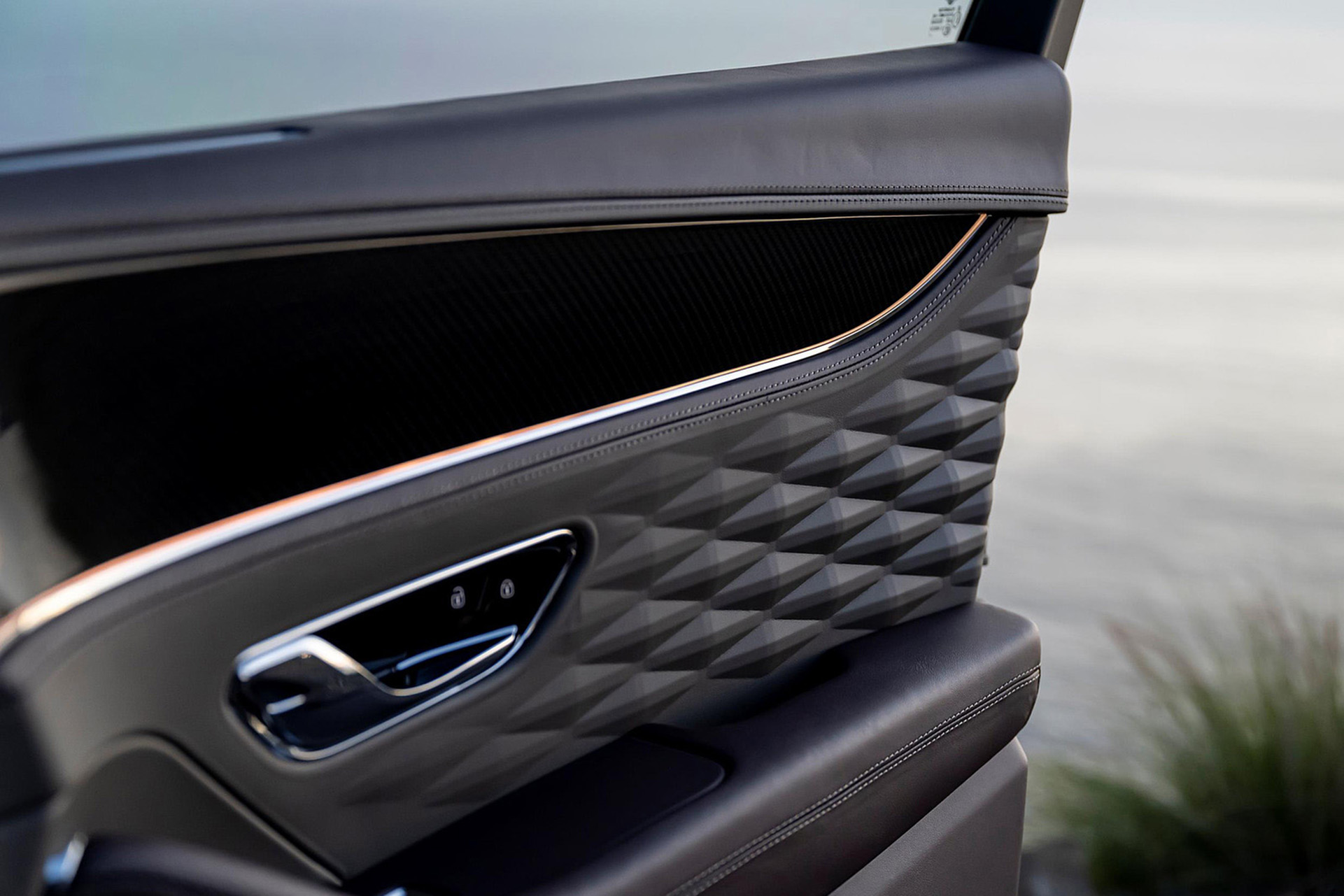 Download 2022 Bentley Flying Spur Hybrid - Interior, Detail HD Wallpaper 1921x1281 #150