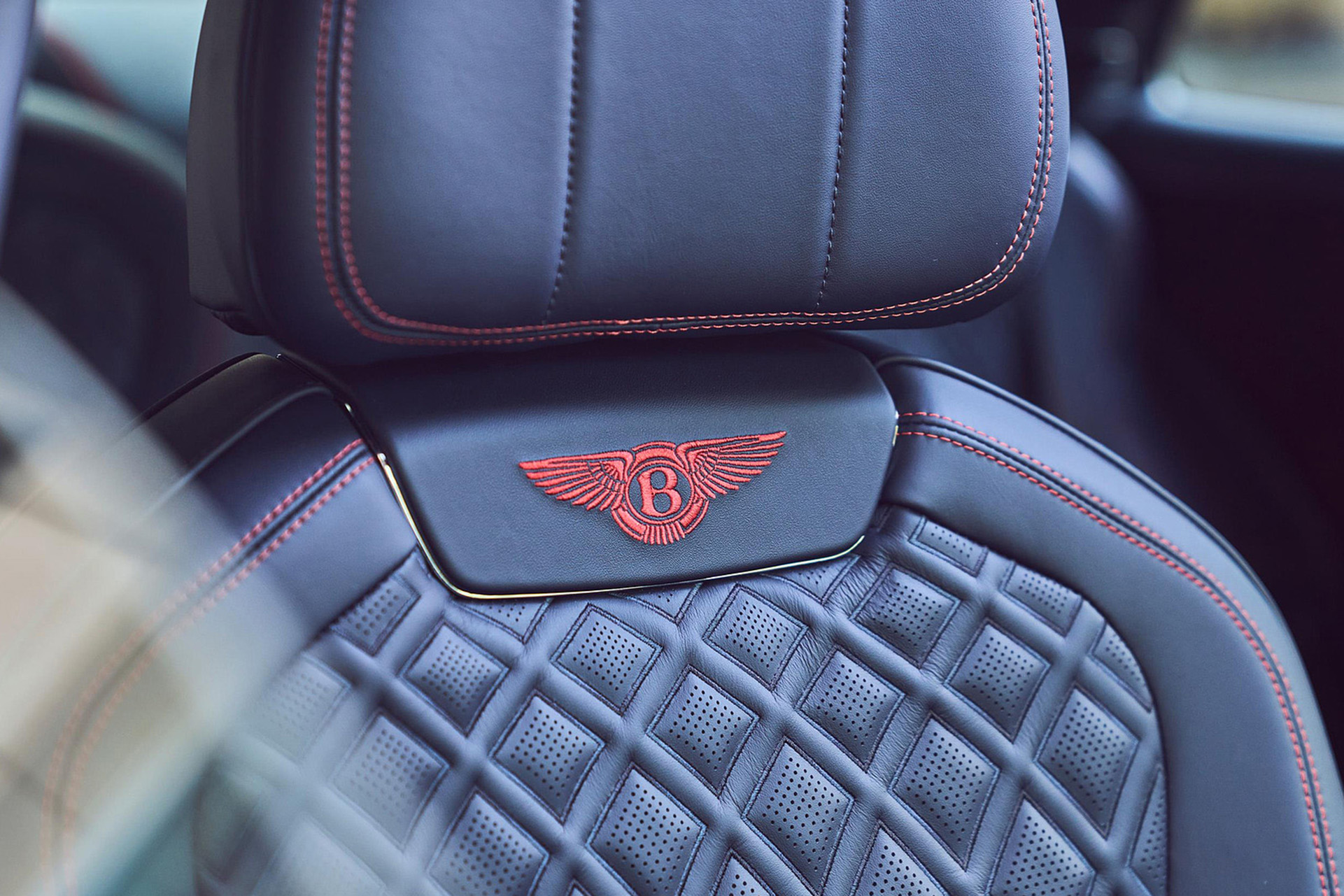 Download 2022 Bentley Flying Spur Hybrid - Interior, Seats HD Wallpaper 1921x1281 #146