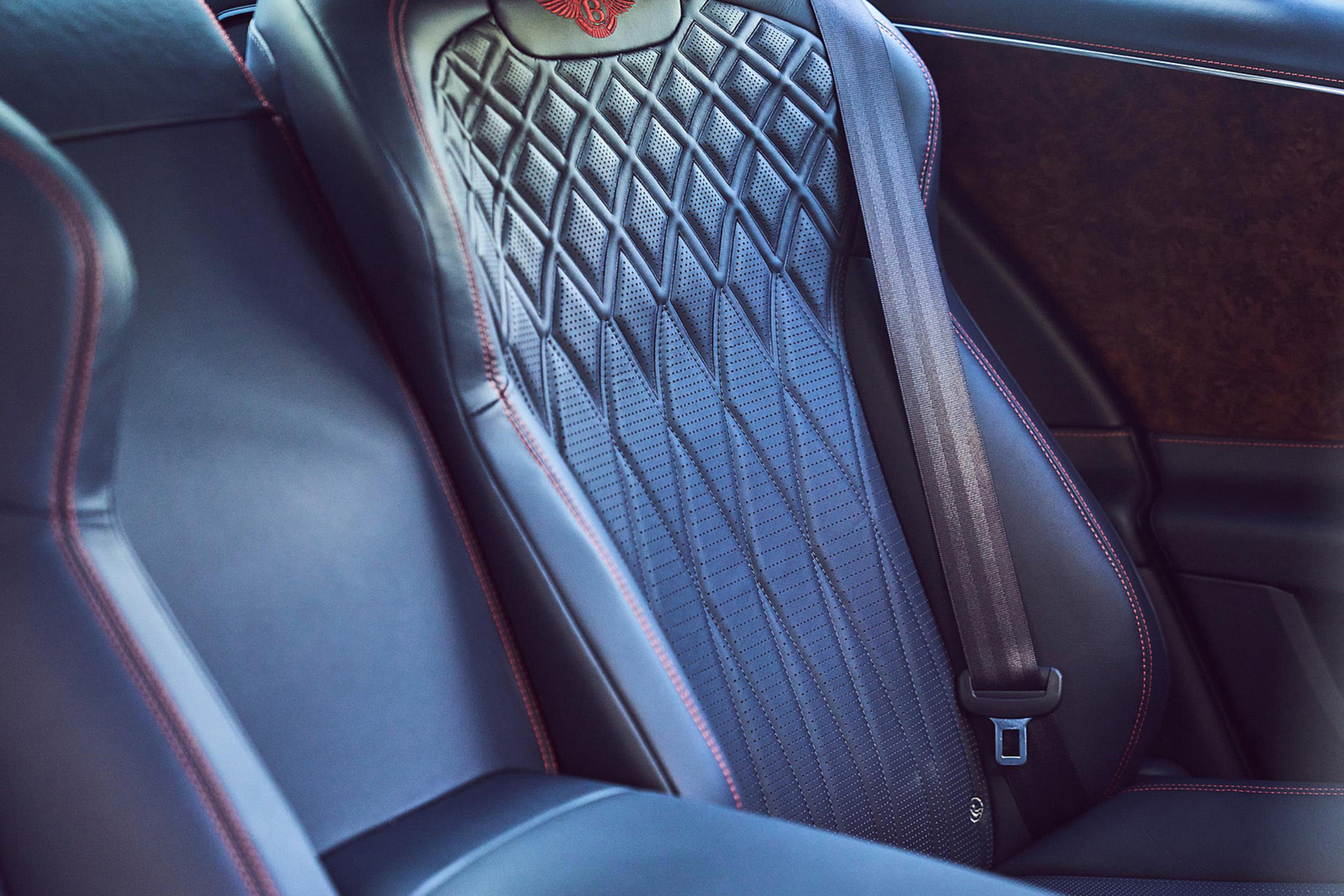 Download 2022 Bentley Flying Spur Hybrid - Interior, Seats HD Wallpaper 1921x1281 #144