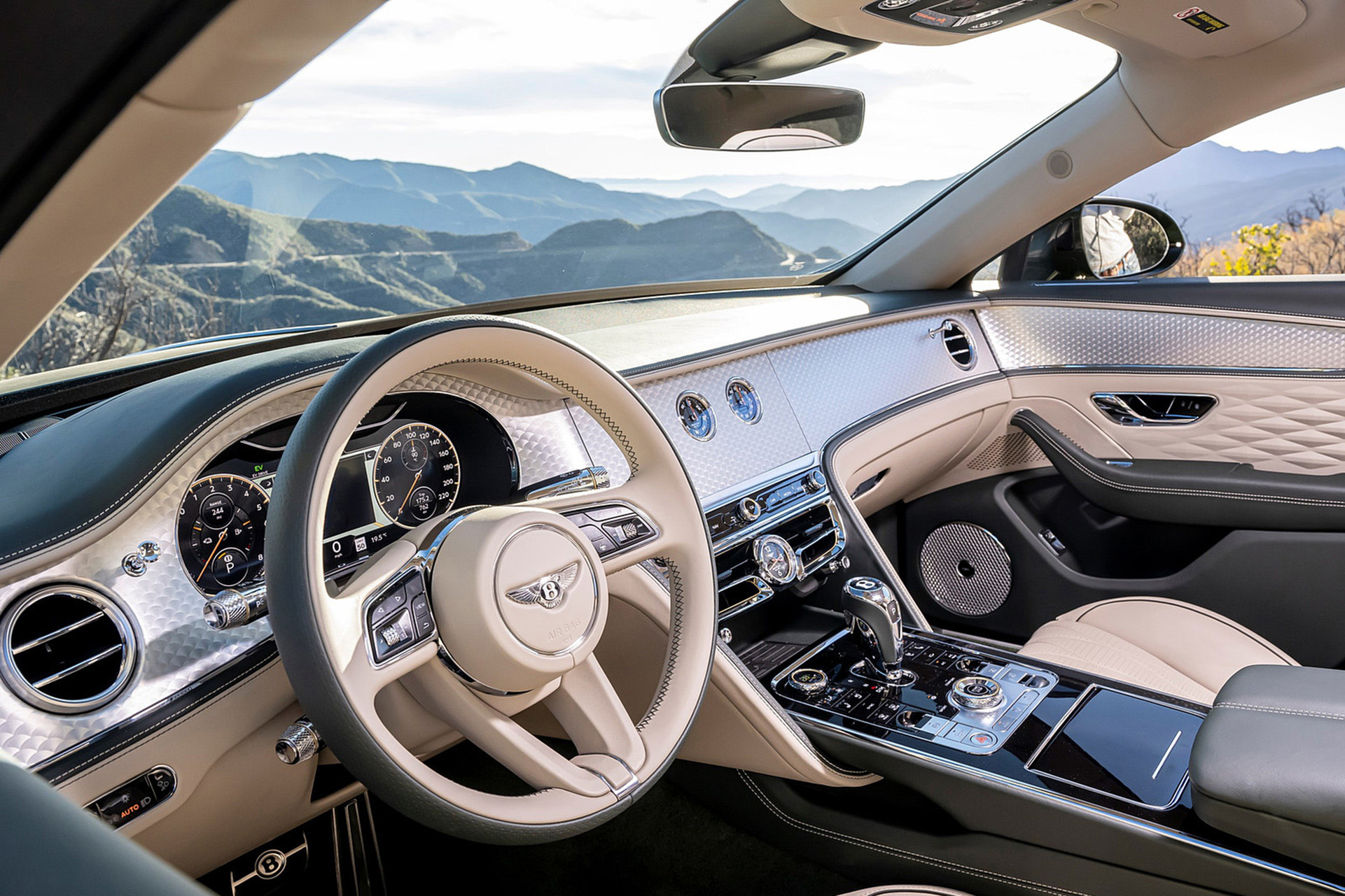 Download 2022 Bentley Flying Spur Hybrid - Interior HD Wallpaper 1921x1281 #112