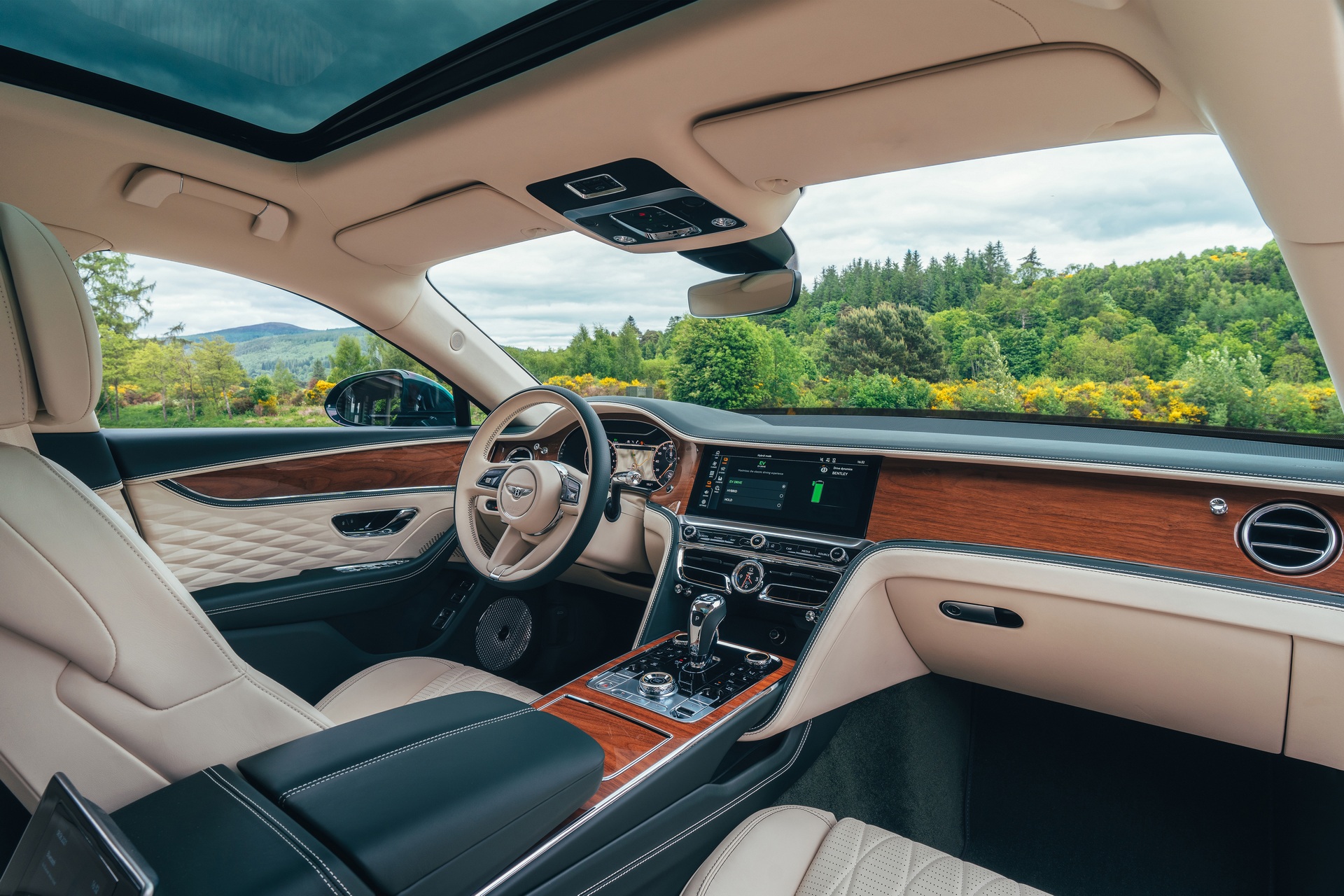 Download 2022 Bentley Flying Spur Hybrid - Interior HD Wallpaper 1920x1280 #180