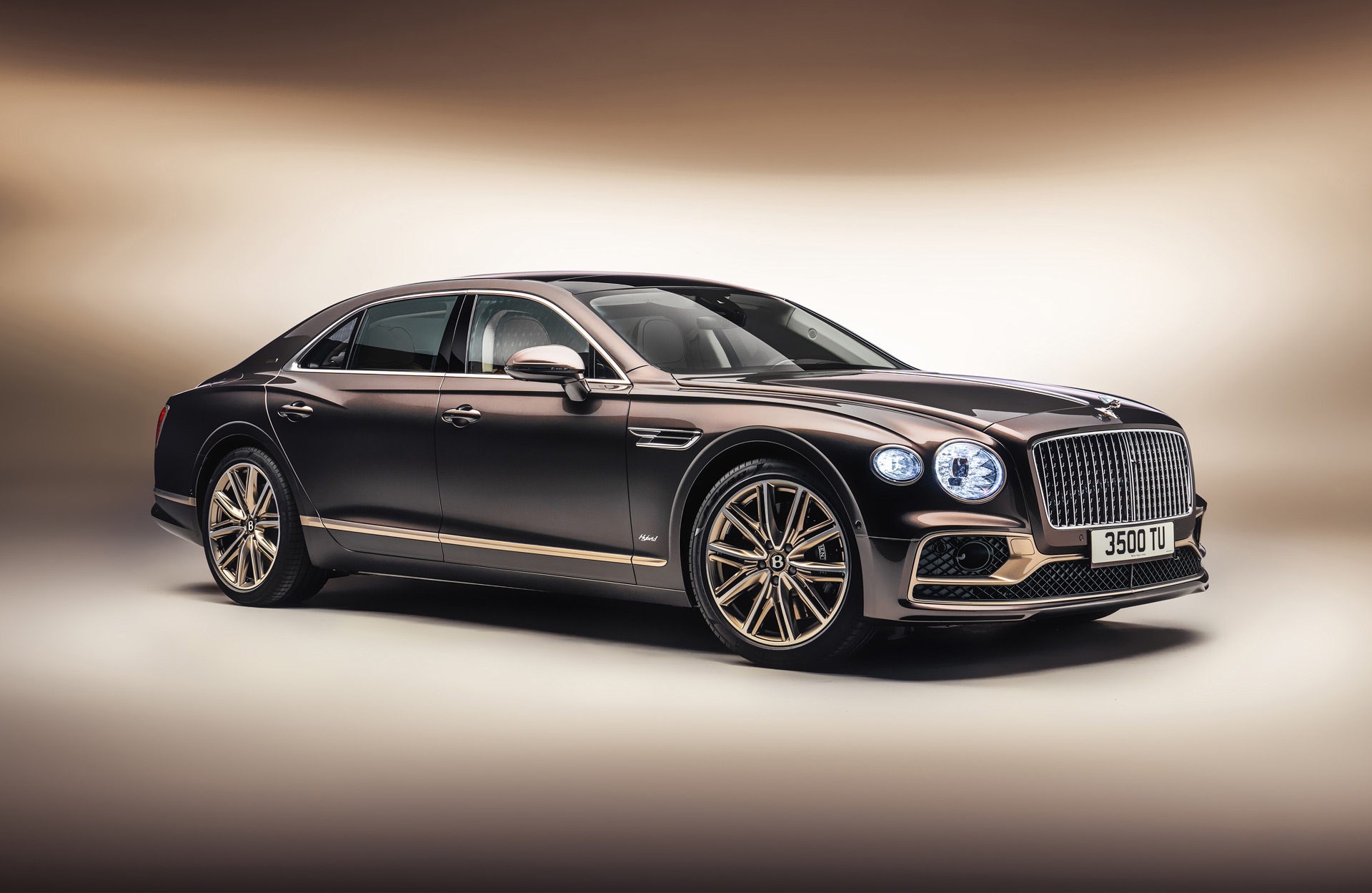 Download 2022 Bentley Flying Spur Hybrid Odyssean Edition - Front Three-Quarter HD Wallpaper 1920x1249 #1