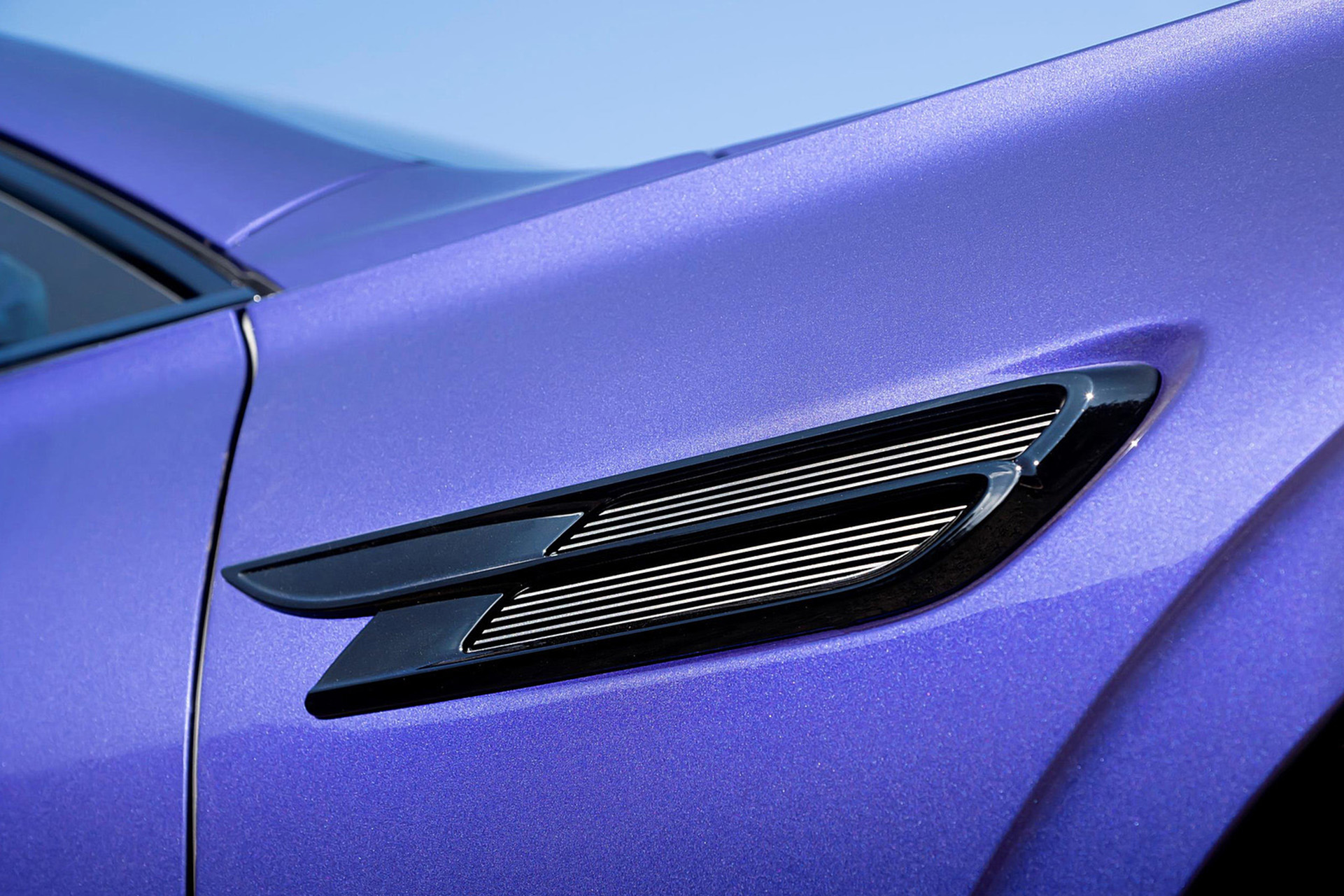 Download 2022 Bentley Flying Spur Hybrid - Side Vent HD Wallpaper 1921x1281 #91