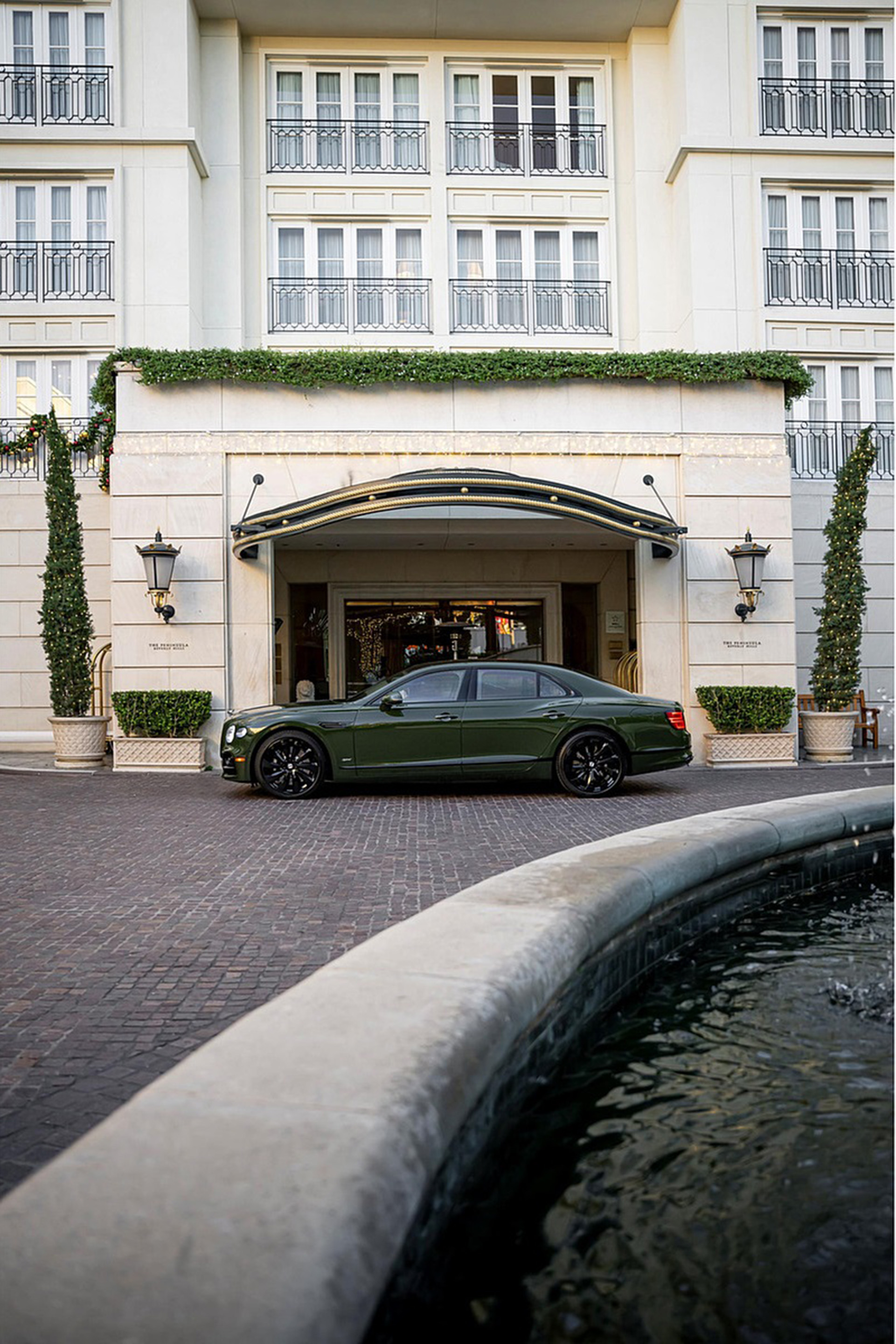 Download 2022 Bentley Flying Spur Hybrid - Side HD Phone Wallpaper 1921x2882 #76