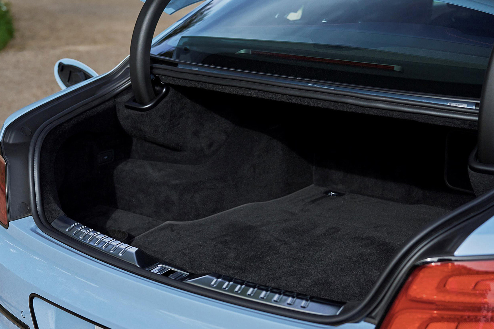 Download 2022 Bentley Flying Spur Hybrid - Trunk HD Wallpaper 1920x1280 #167
