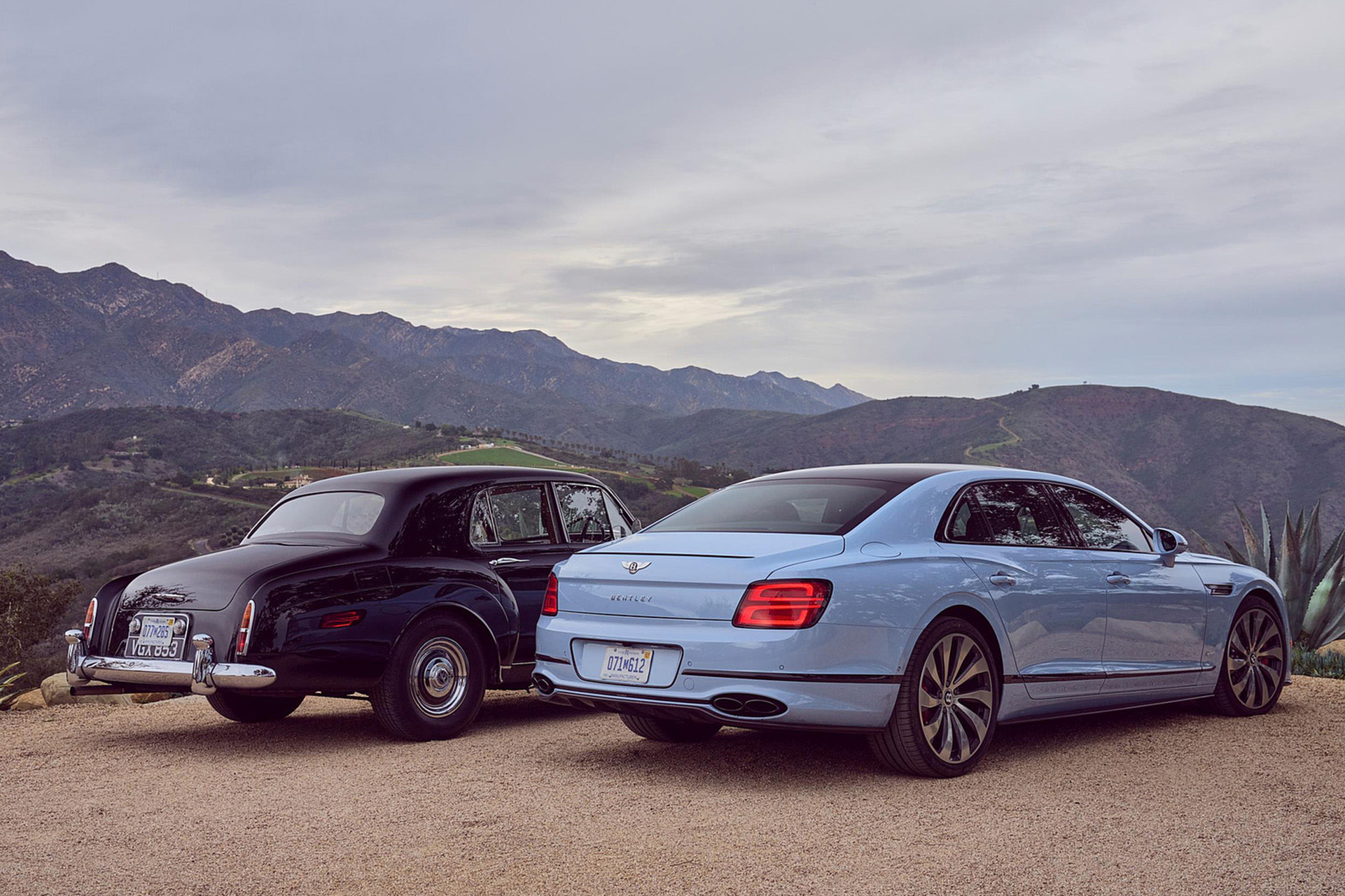 Download 2022 Bentley Flying Spur Hybrid HD Wallpaper 1921x1281 #54