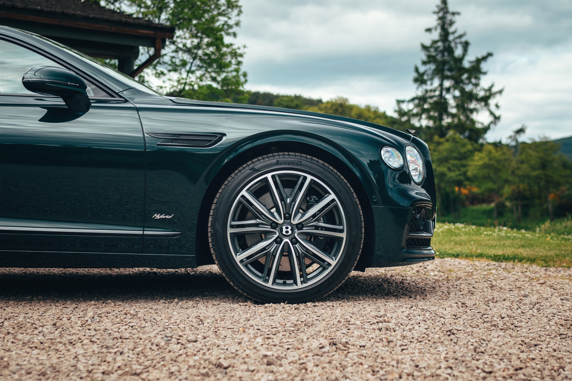 Download 2022 Bentley Flying Spur Hybrid - Wheel HD Wallpaper 1920x1280 #177
