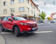 2022 Honda HR-V e:HEV - Front Three-Quarter Wallpaper 190x150