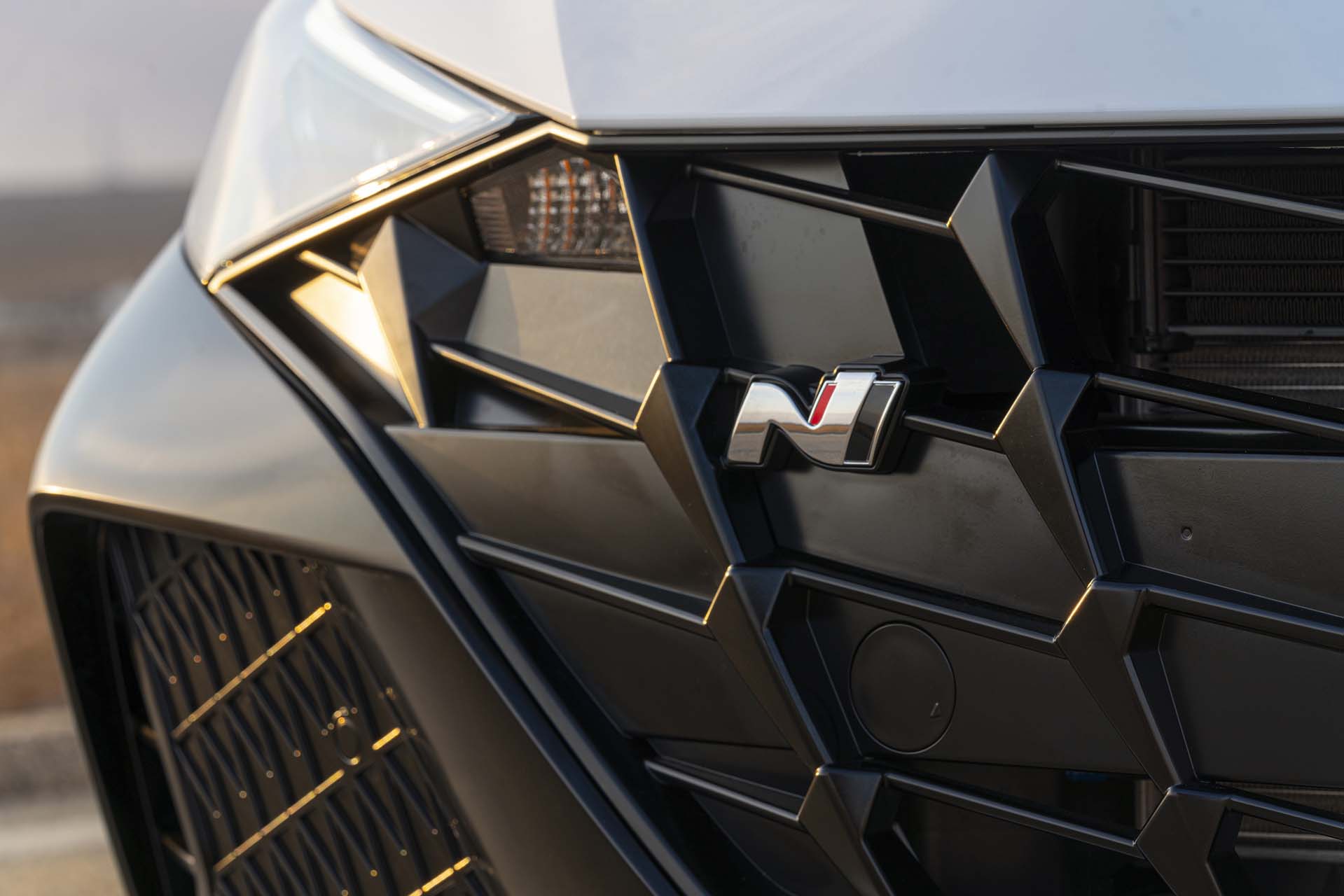 Download 2022 Hyundai Elantra N - Badge HD Wallpaper 1919x1280 #42