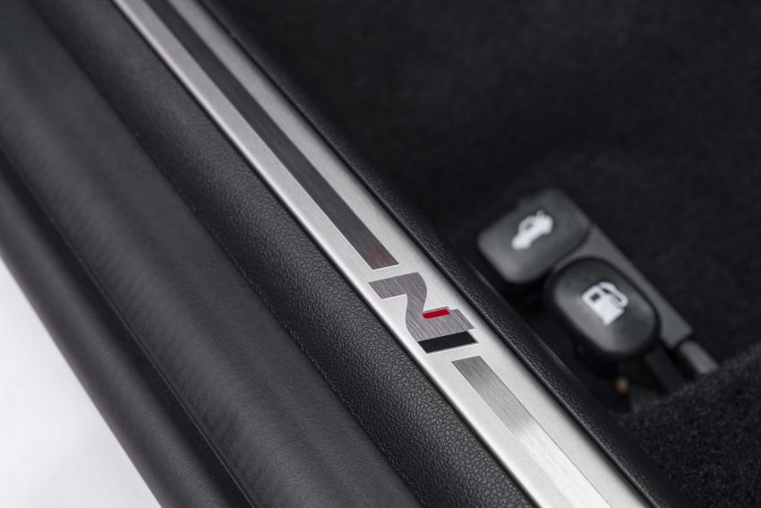 2022 Hyundai Elantra N - Door Sill Wallpaper 850x567 #74