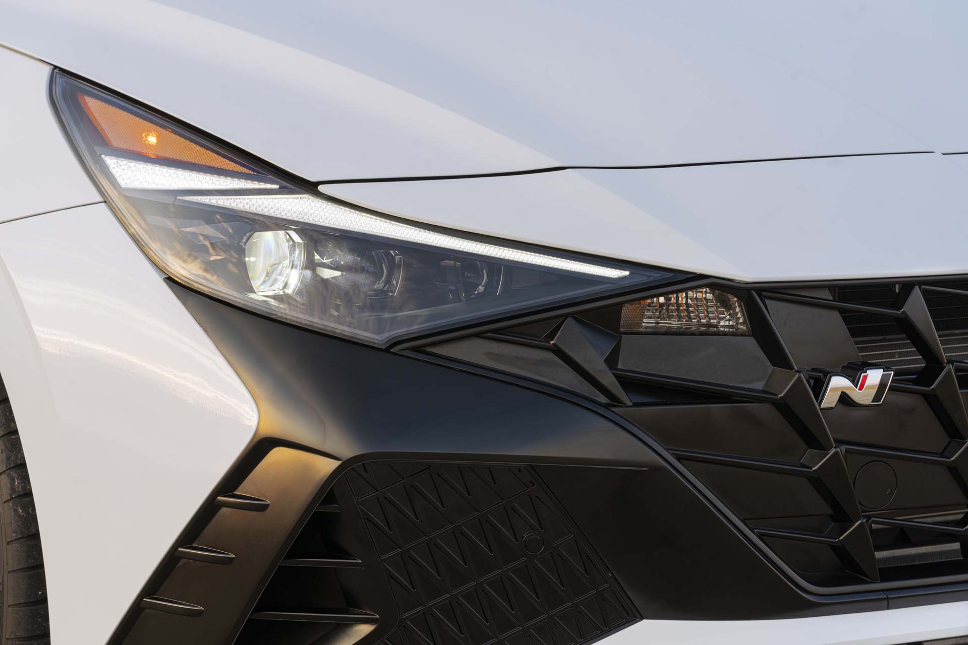 Download 2022 Hyundai Elantra N - Headlight HD Wallpaper 1919x1280 #45