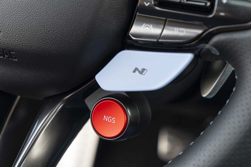 2022 Hyundai Elantra N - Interior, Steering Wheel Wallpaper 850x567 #70