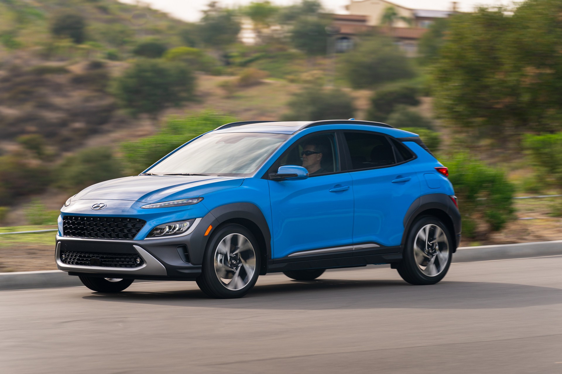 Download 2022 Hyundai Kona Limited - Front Three-Quarter HD Wallpaper 1920x1280 #5
