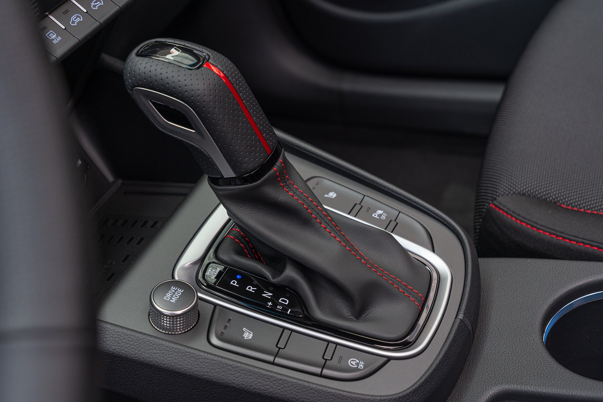 Download 2022 Hyundai Kona N Line - Central Console HD Wallpaper 1920x1281 #11