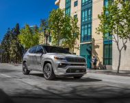 2022 Jeep Compass High Altitude - Front Three-Quarter Wallpaper 190x150