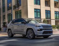 2022 Jeep Compass High Altitude - Front Three-Quarter Wallpaper 190x150