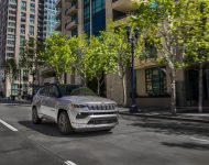 2022 Jeep Compass High Altitude - Front Three-Quarter Wallpaper 190x150