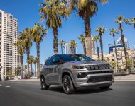 2022 Jeep Compass High Altitude - Front Three-Quarter Wallpaper 190x150