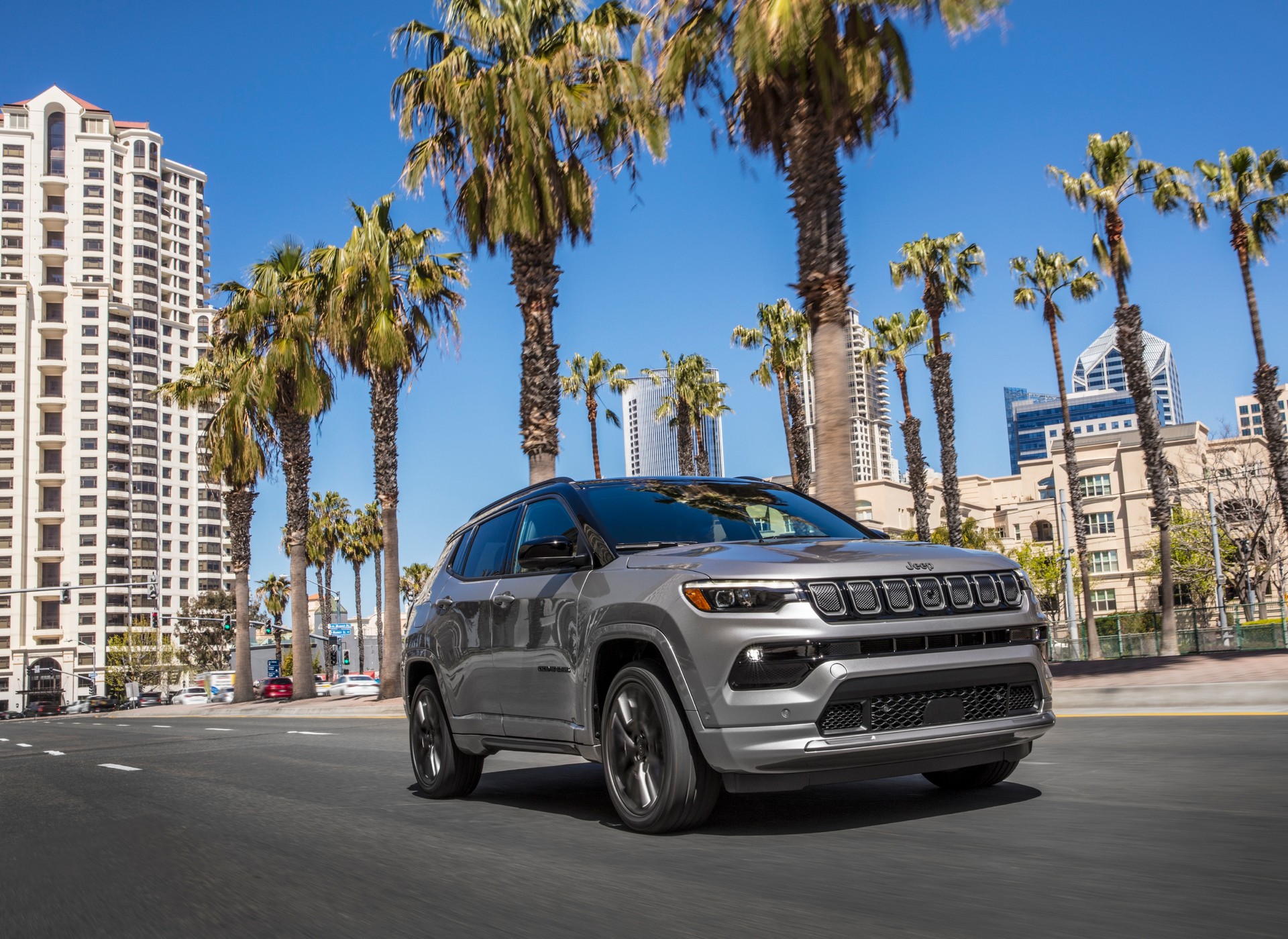 Download 2022 Jeep Compass High Altitude - Front Three-Quarter HD Wallpaper 1920x1399 #6