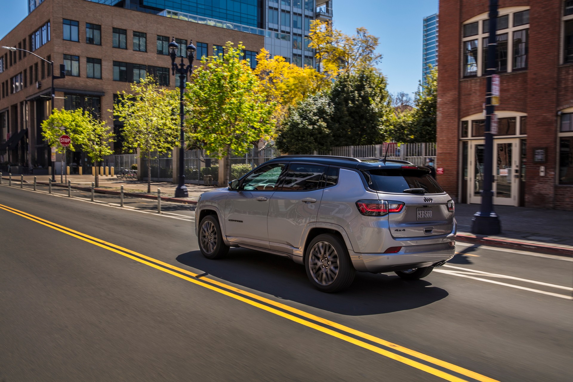 Download 2022 Jeep Compass High Altitude - Rear Three-Quarter HD Wallpaper 1920x1280 #10