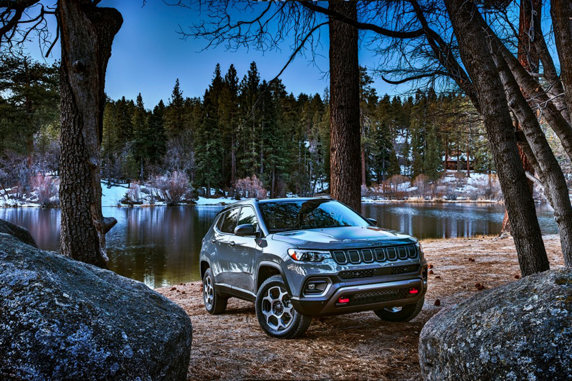 Download 2022 Jeep Compass Trailhawk - Front Three-Quarter HD Wallpaper 1921x1280 #11