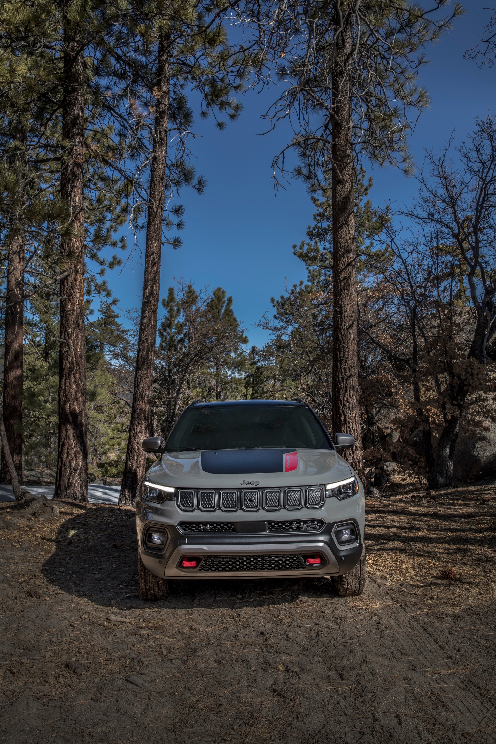 Download 2022 Jeep Compass Trailhawk - Front HD Phone Wallpaper 1920x2880 #7