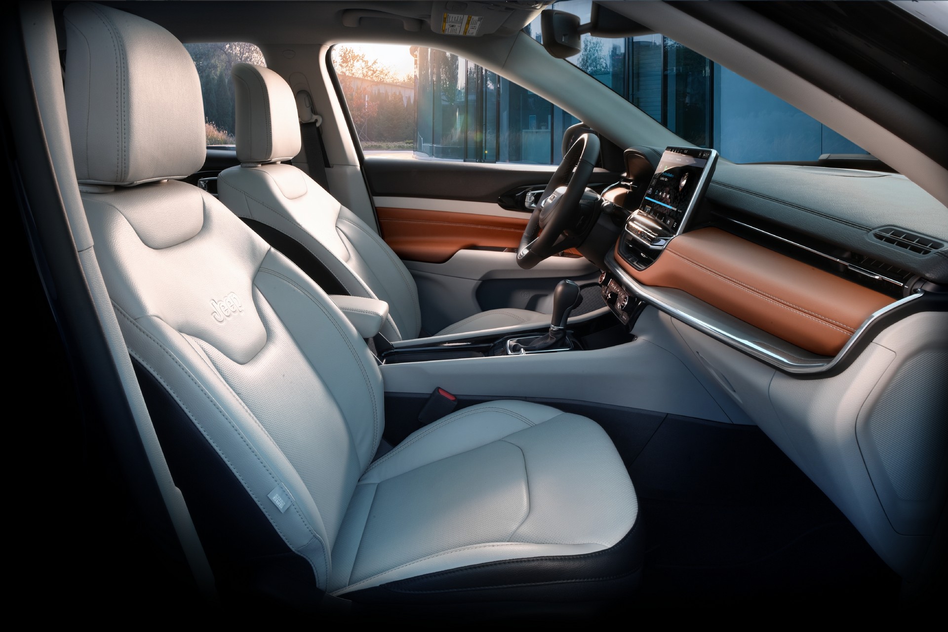 Download 2022 Jeep Compass Trailhawk - Interior, Front Seats HD Wallpaper 1920x1280 #35
