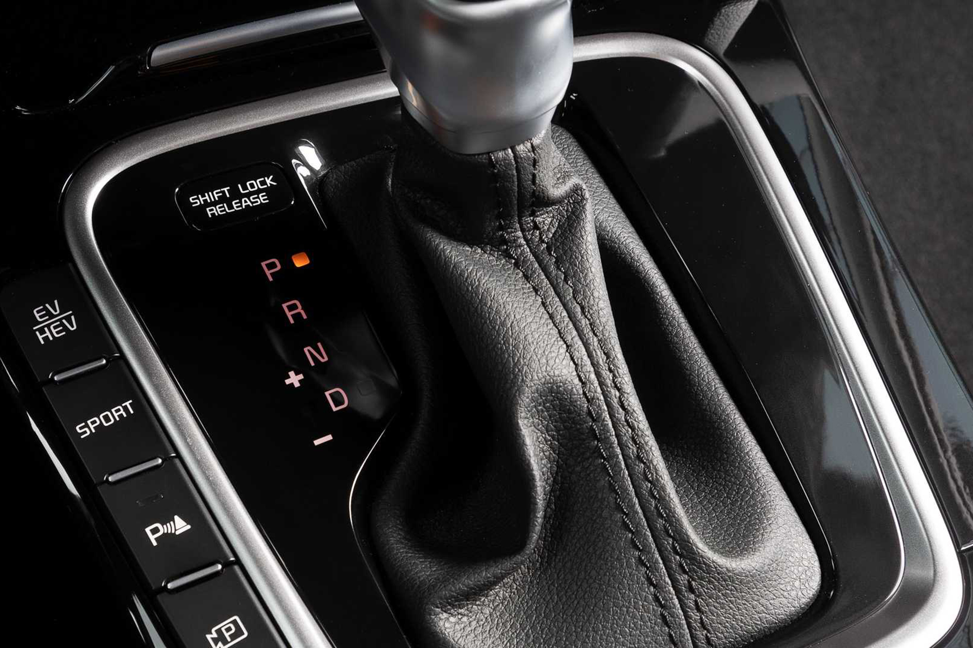 Download 2022 Kia Ceed GT-Line - Central Console HD Wallpaper 1920x1280 #13