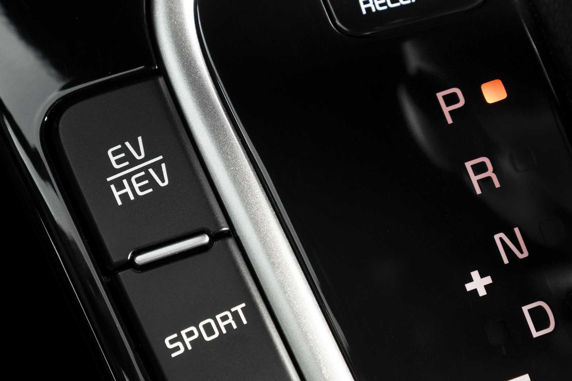 Download 2022 Kia Ceed GT-Line - Central Console HD Wallpaper 1920x1280 #17