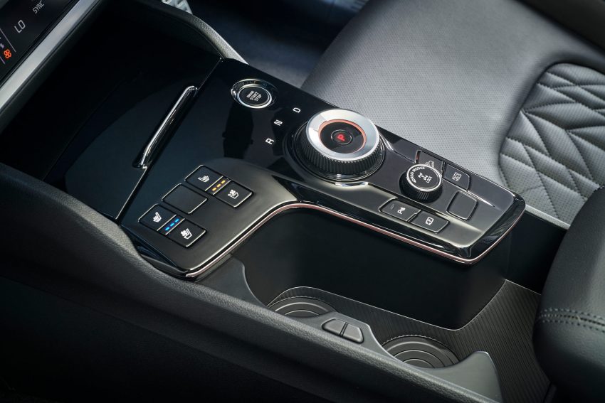 2022 Kia Sportage - Central Console Wallpaper 850x567 #20