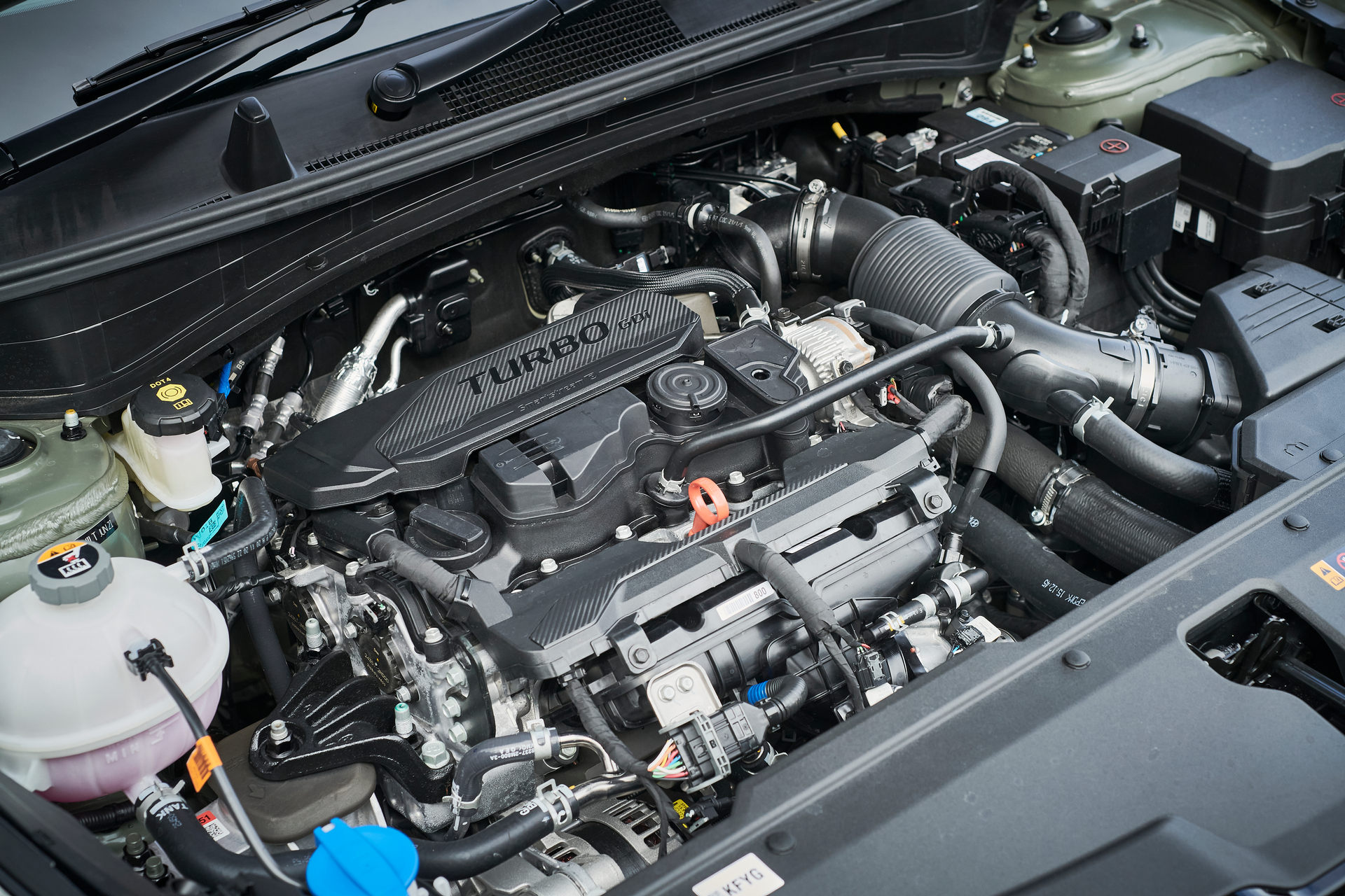 Download 2022 Kia Sportage - Engine HD Wallpaper 1920x1280 #18