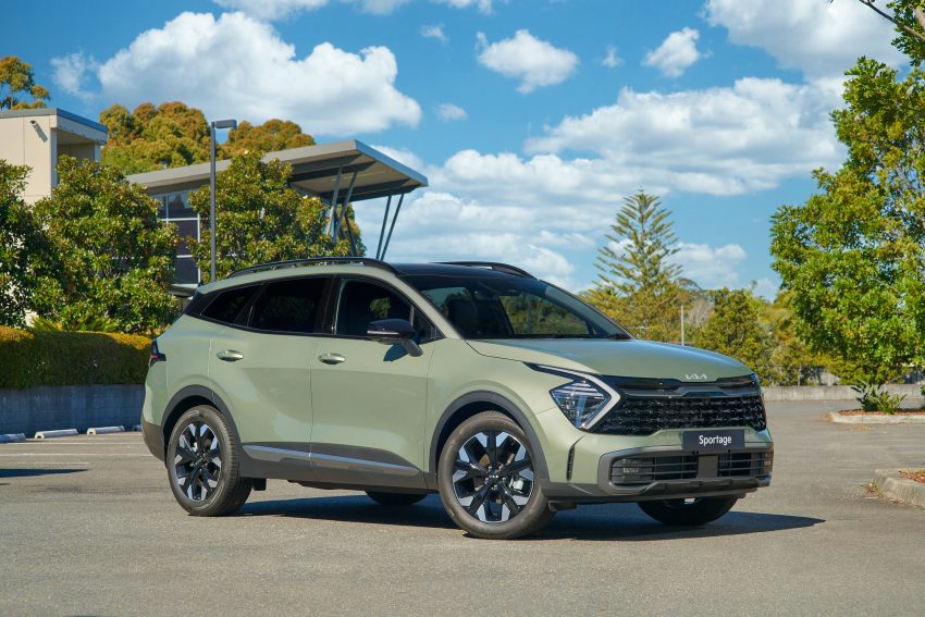 2022 Kia Sportage - Front Three-Quarter Wallpaper 850x567 #7