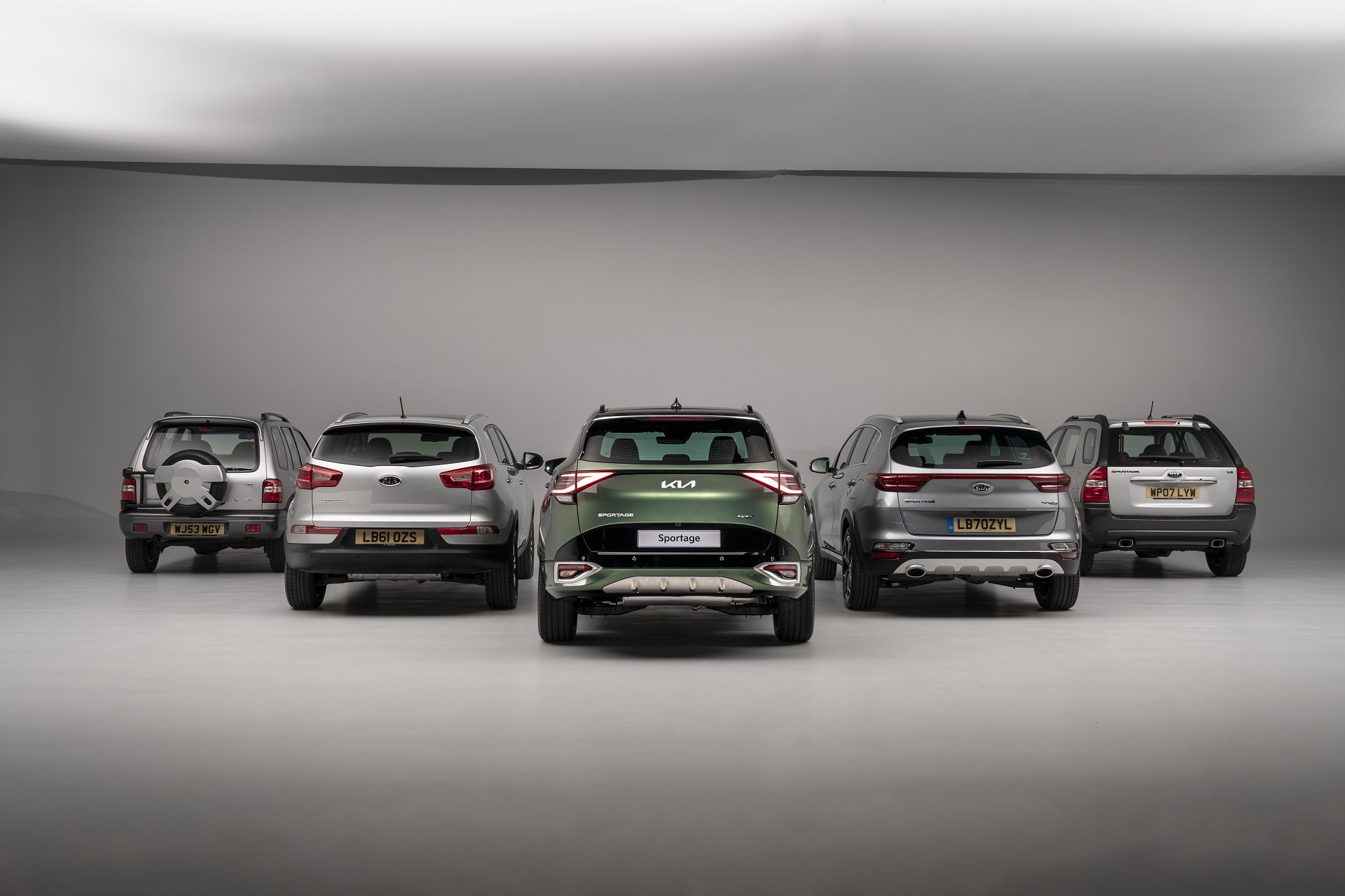 Download 2022 Kia Sportage GT-Line Family HD Wallpaper 1920x1279 #6