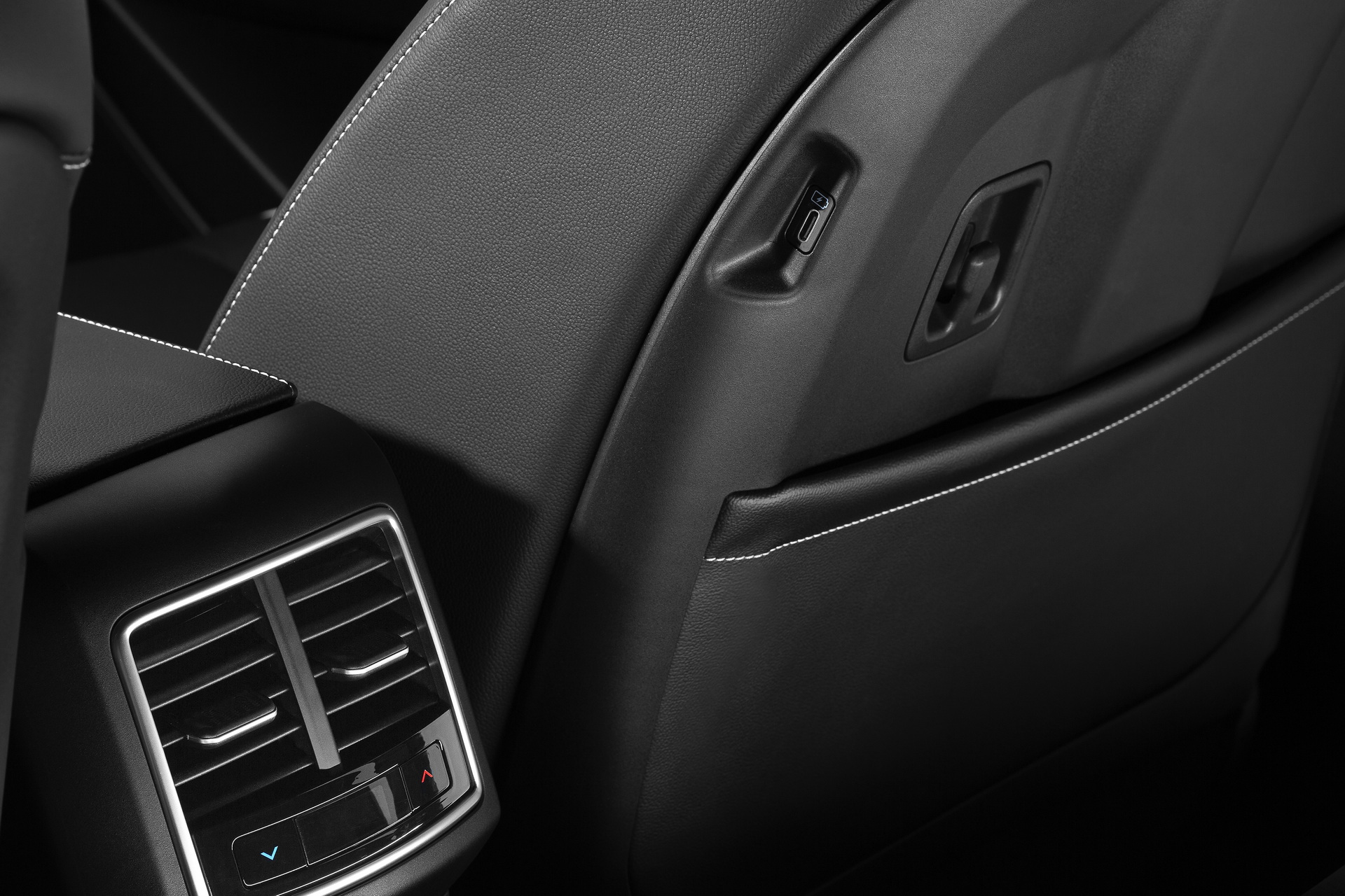 Download 2022 Kia Sportage GT-Line - Interior, Detail HD Wallpaper 1920x1280 #41