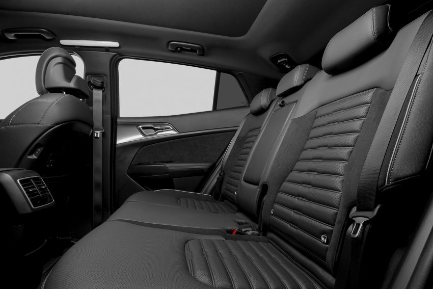 2022 Kia Sportage GT-Line - Interior, Rear Seats Wallpaper 850x567 #44