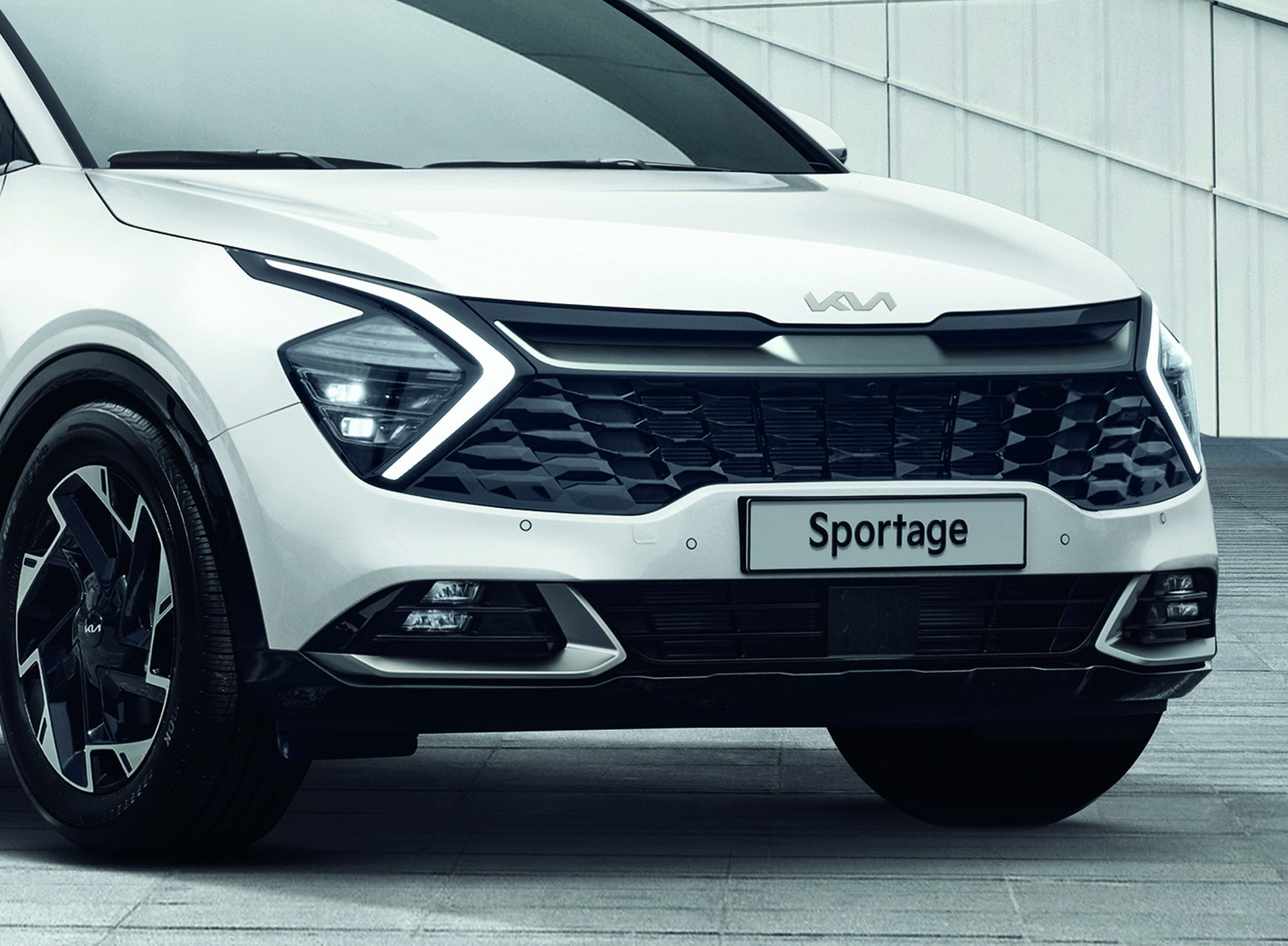 Download 2022 Kia Sportage - Headlight HD Wallpaper 1921x1410 #33