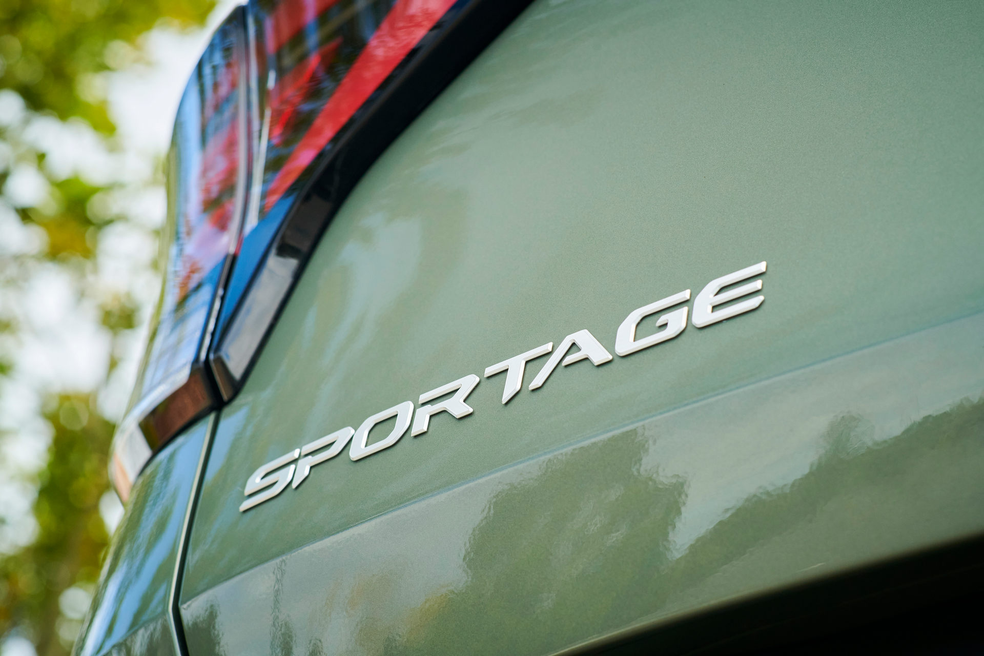 Download 2022 Kia Sportage - Tail Light HD Wallpaper 1920x1280 #16