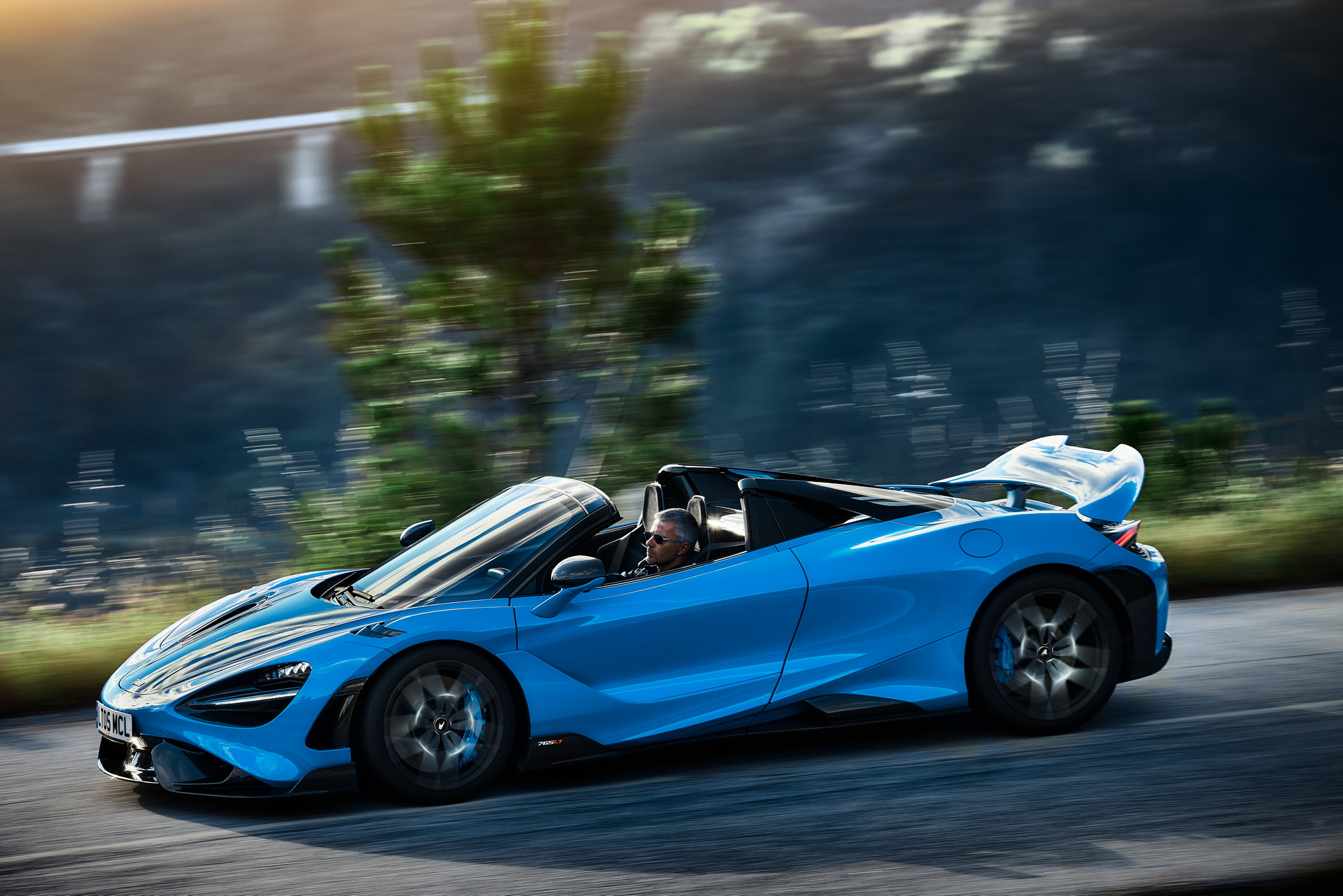Download 2022 McLaren 765LT Spider - Front Three-Quarter HD Wallpaper 1920x1281 #2