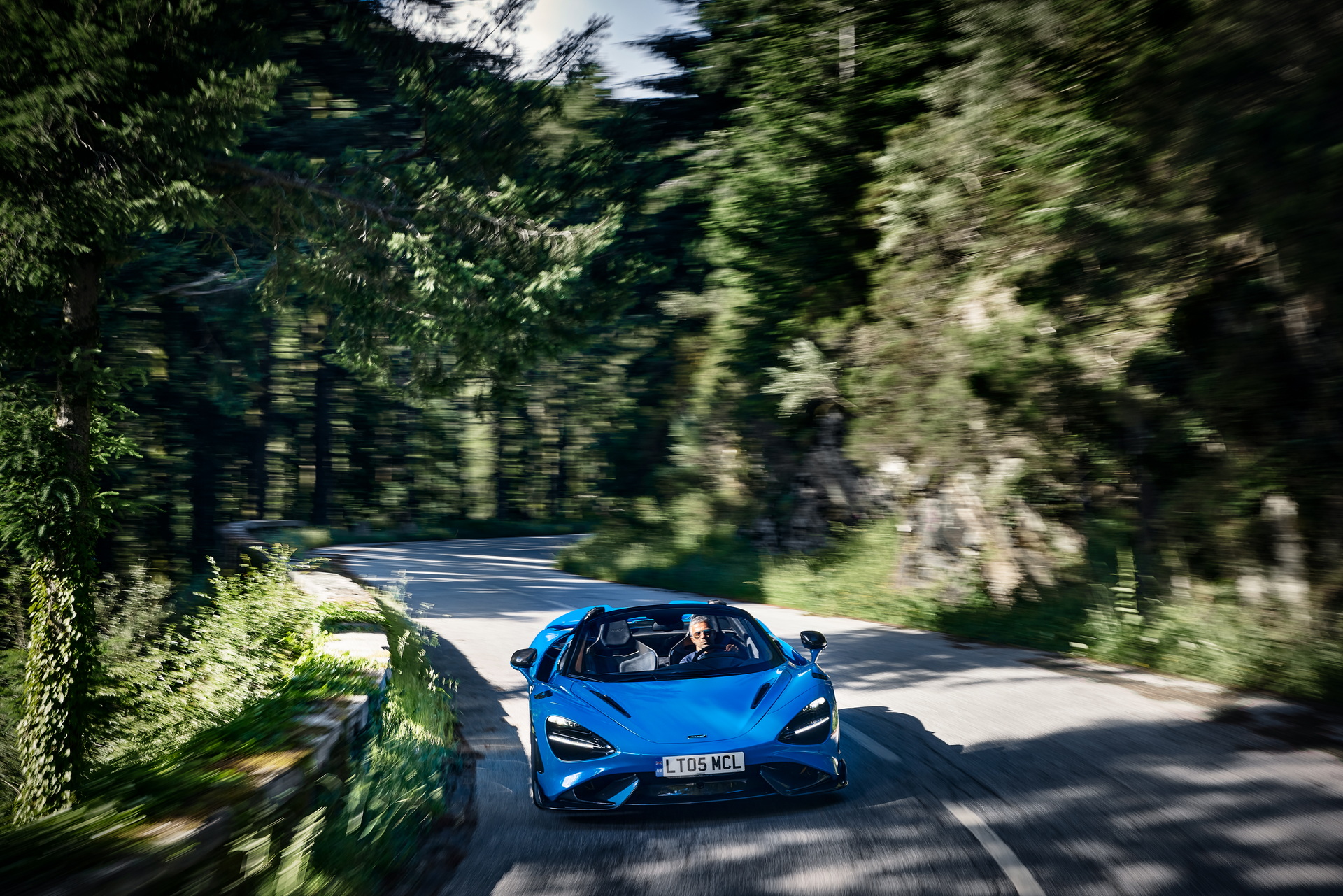 Download 2022 McLaren 765LT Spider - Front HD Wallpaper 1920x1281 #12