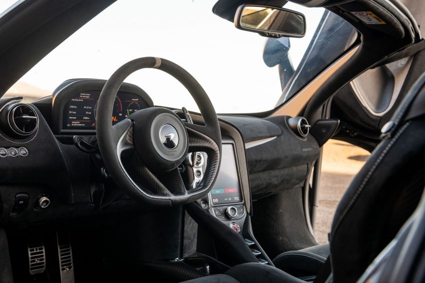 2022 McLaren 765LT Spider - Interior Wallpaper 850x567 #79