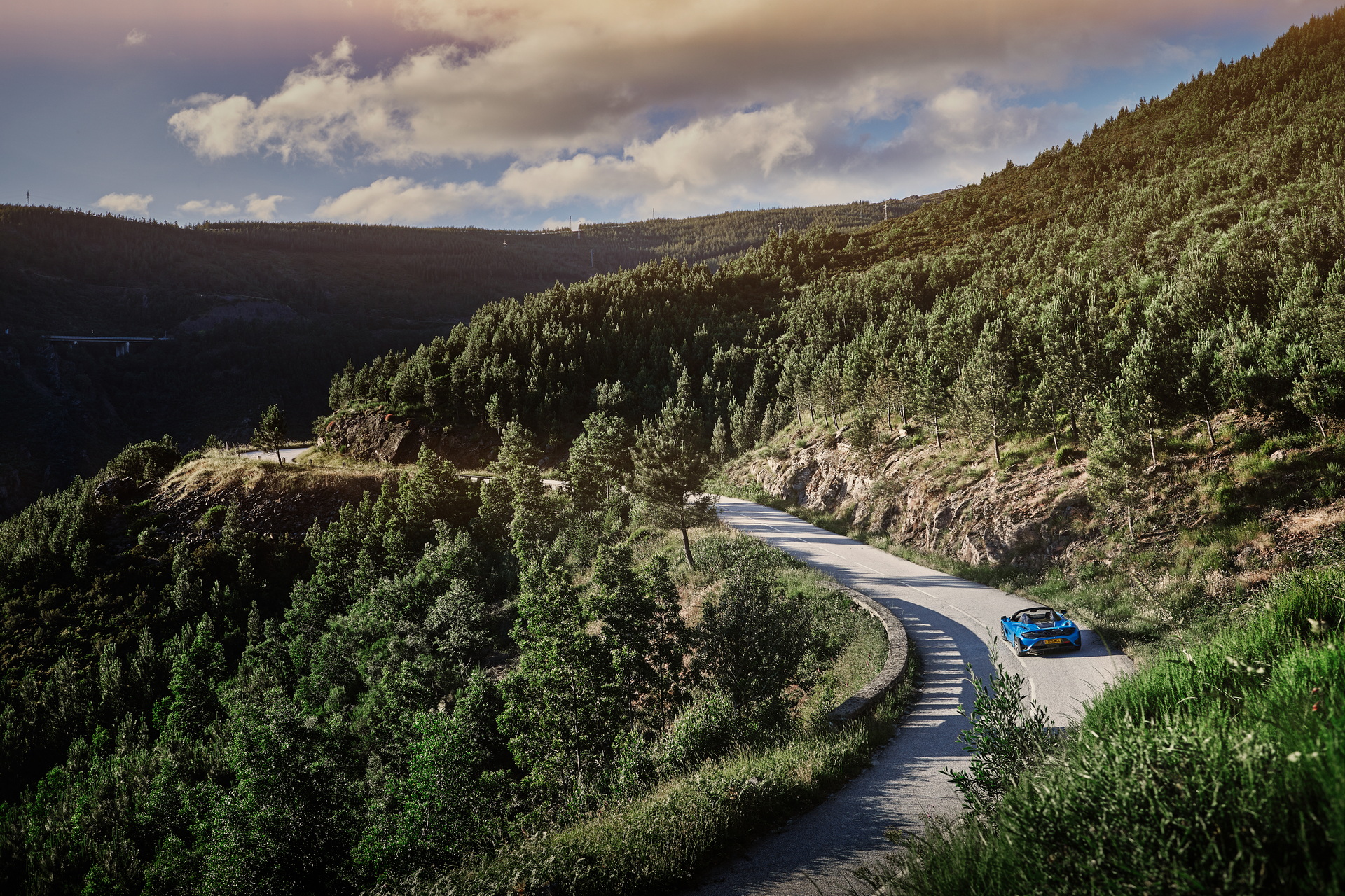 Download 2022 McLaren 765LT Spider - Rear HD Wallpaper 1920x1280 #13