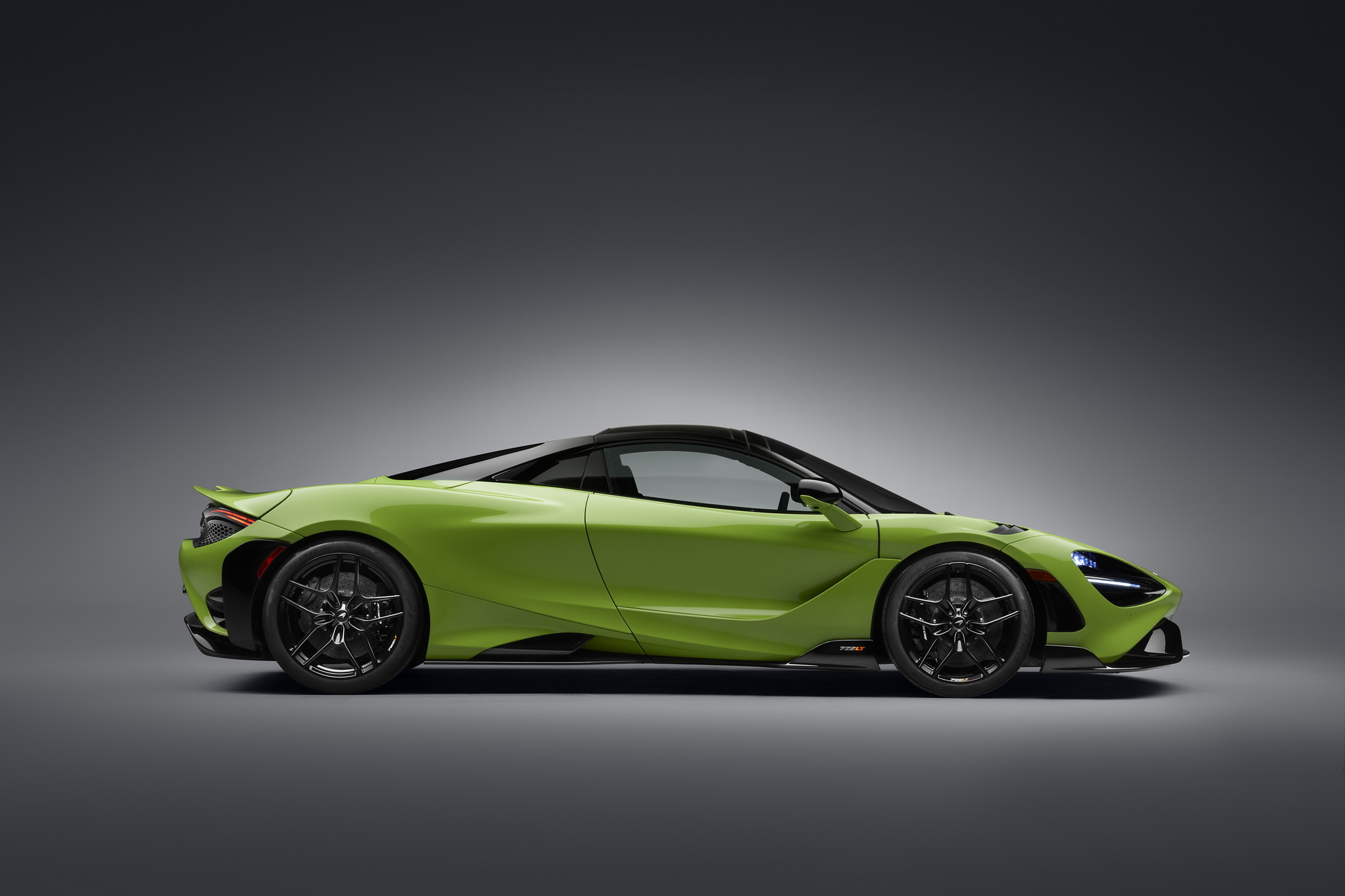 Download 2022 McLaren 765LT Spider - Side HD Wallpaper 1920x1280 #37