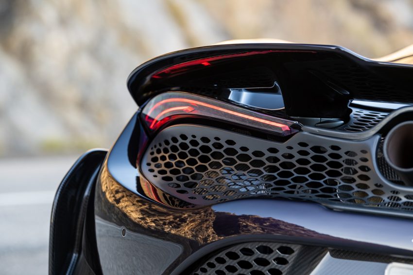 2022 McLaren 765LT Spider - Tail Light Wallpaper 850x567 #73