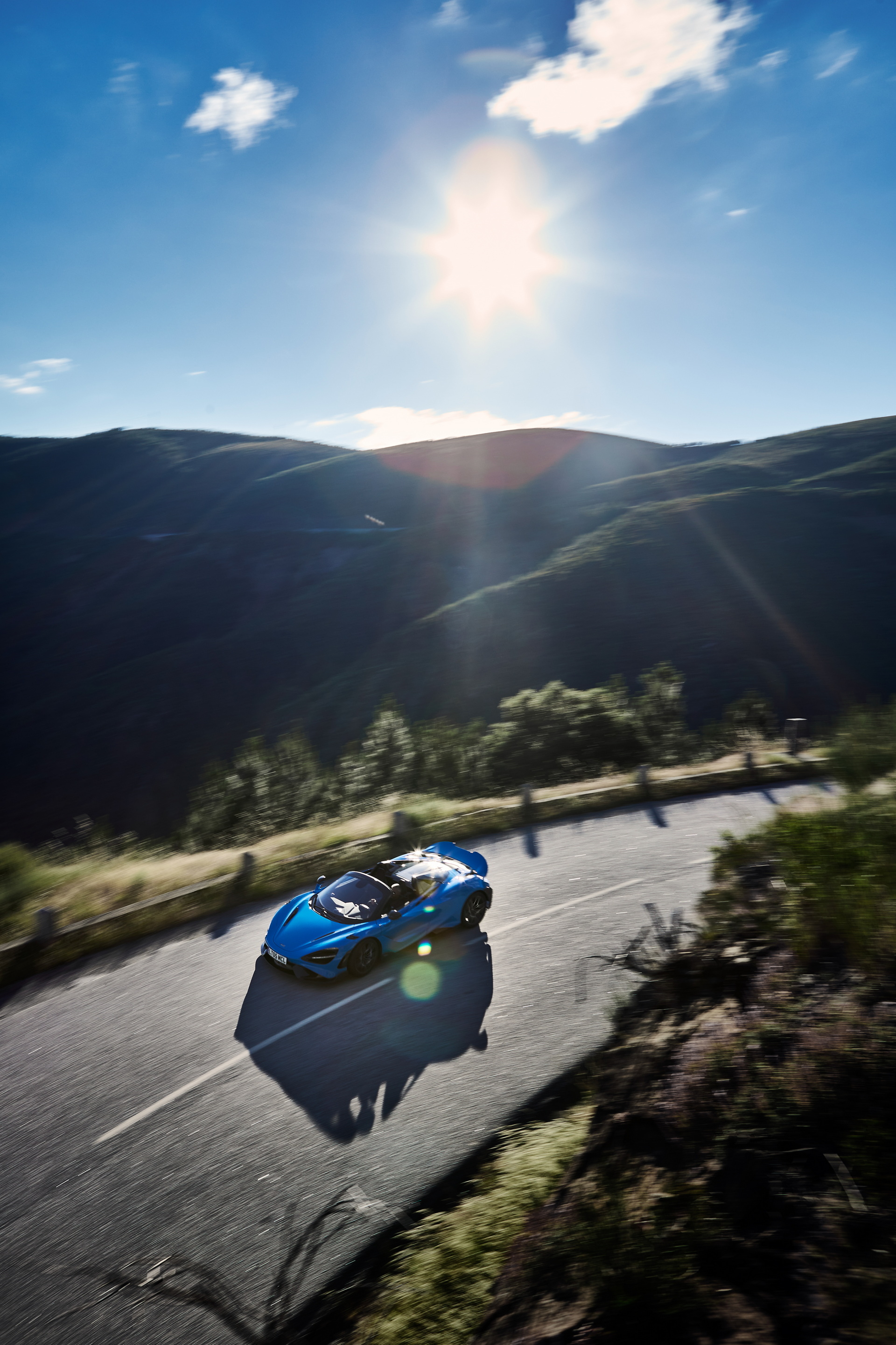 Download 2022 McLaren 765LT Spider - Top HD Phone Wallpaper 1920x2880 #16